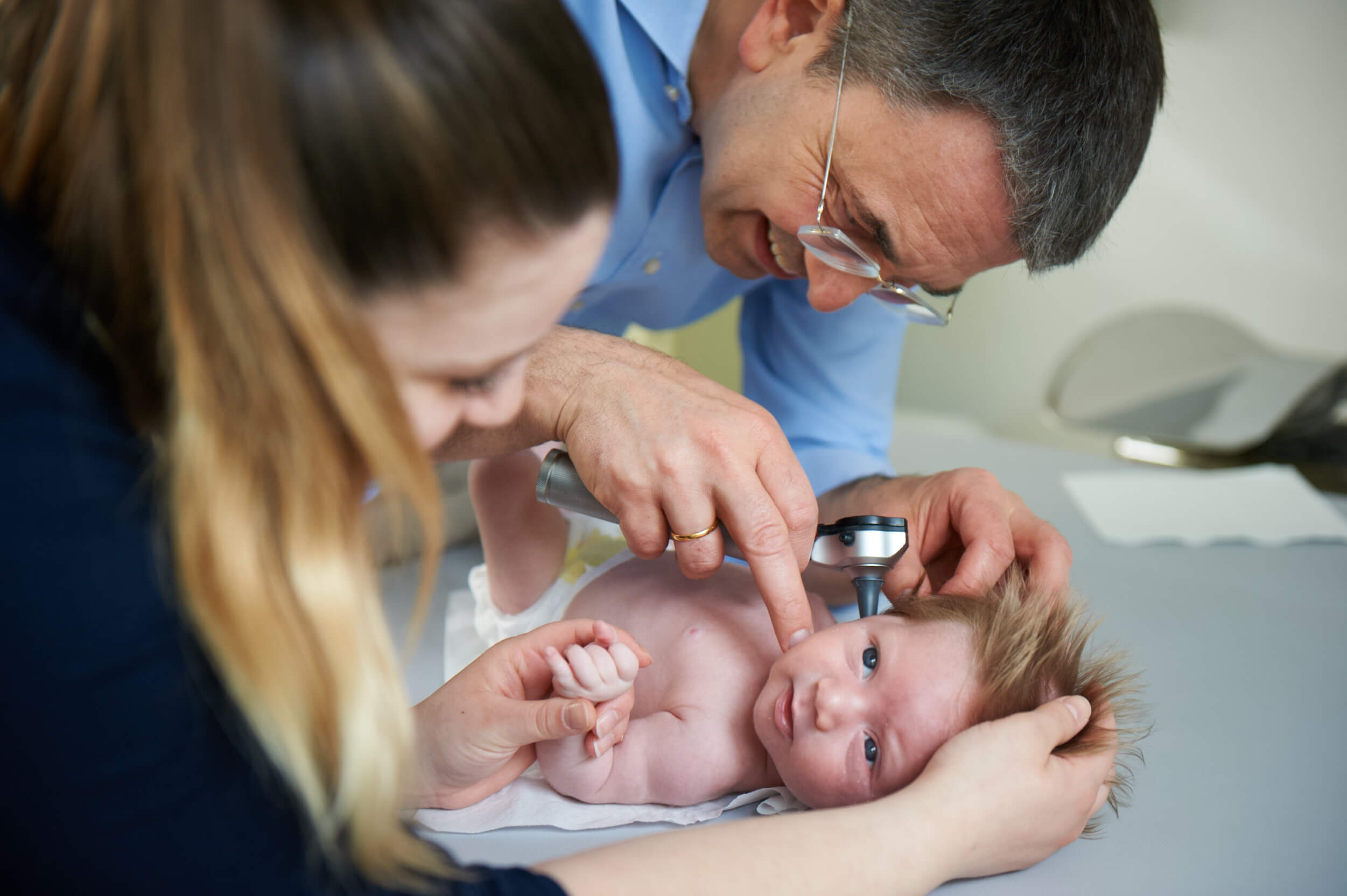 Kinderheilkunde Baby Untersuchung